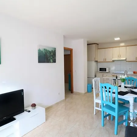 Inmobooking Vancouver ,climatizado Y Con Piscina Salou