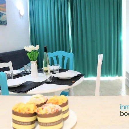Inmobooking Vancouver ,climatizado Y Con Piscina